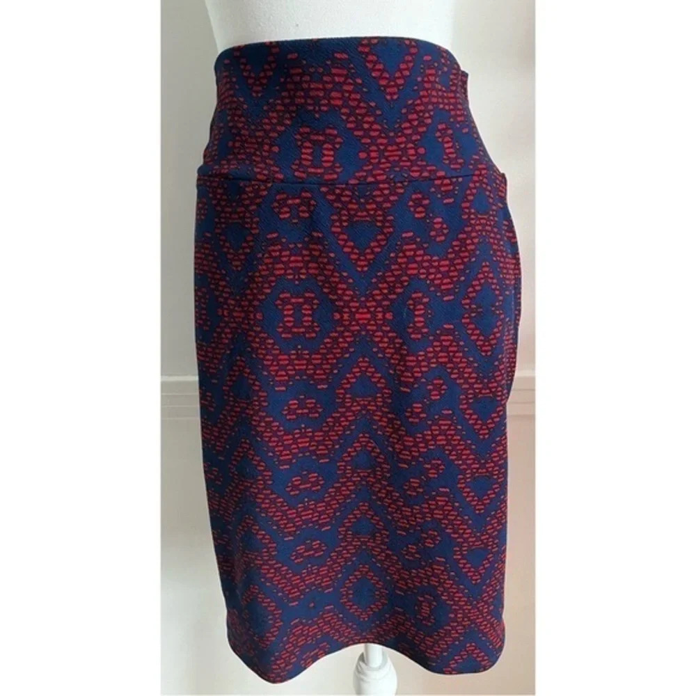 Lularoe • Red Blue Patterned Cassie Skirt